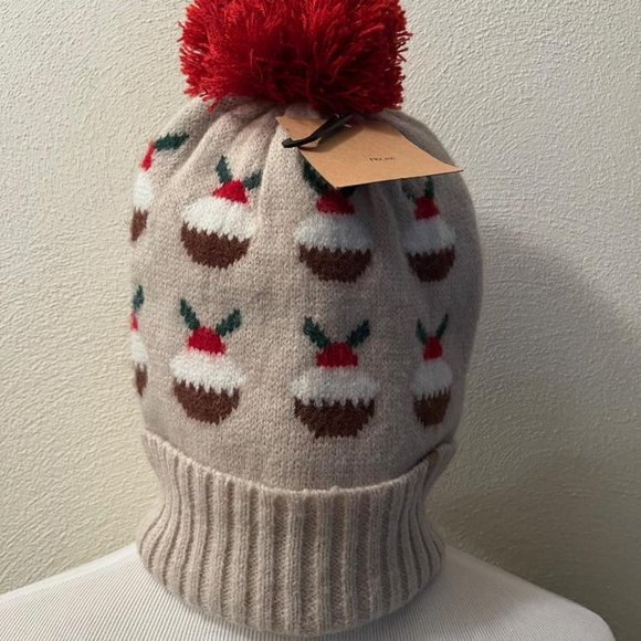 Do Everything in Love NWT Womens Winter Beanie Stocking Hat Multicolor w/Pom Pom - Picture 1 of 4